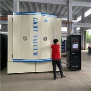 Vákuový poťahovací stroj so zrkadlovým sklom